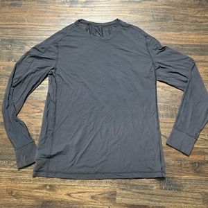 Lululemon men’s athletic shirt
